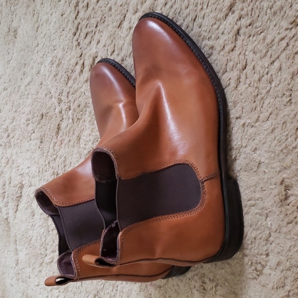 Banana Republic brown genuine leather chukka boots, pull on, men's size 7.5 - Picture 3 of 10